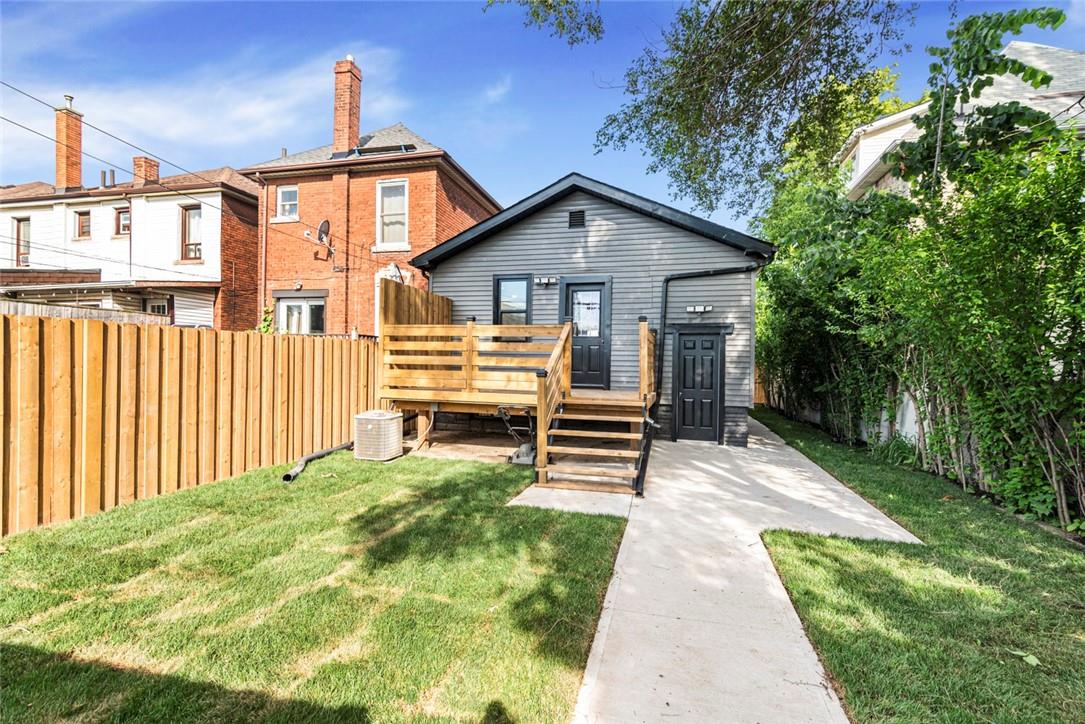 Image of property at 284 GROSVENOR Avenue N