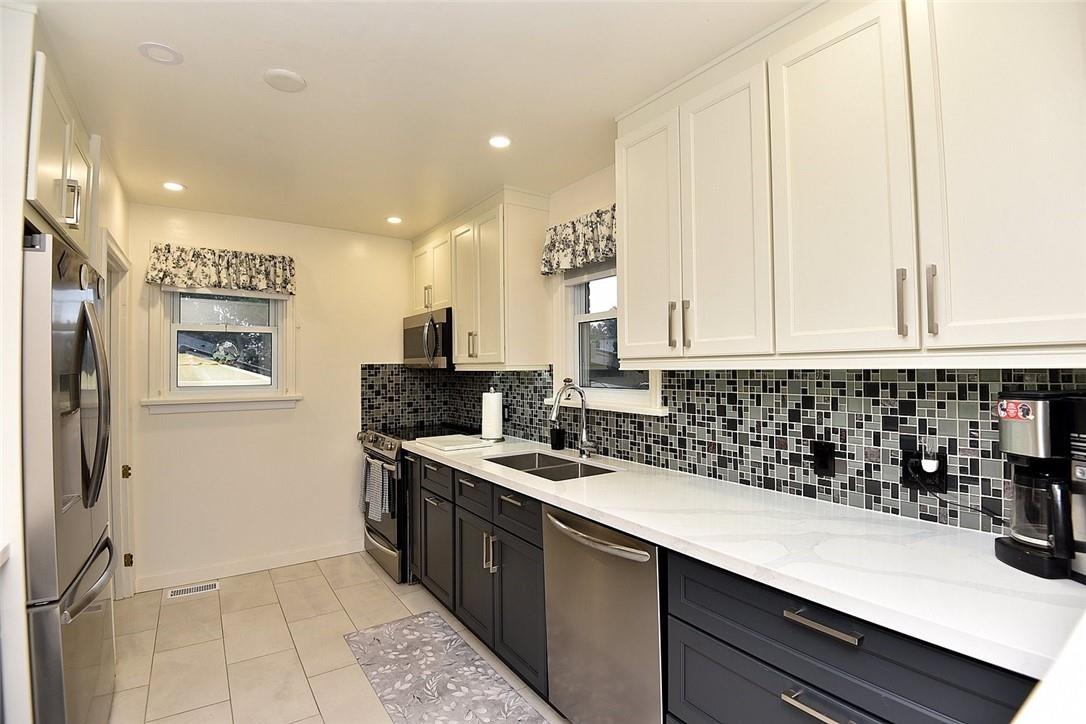 Image of property at 81 KINGSLEA Drive