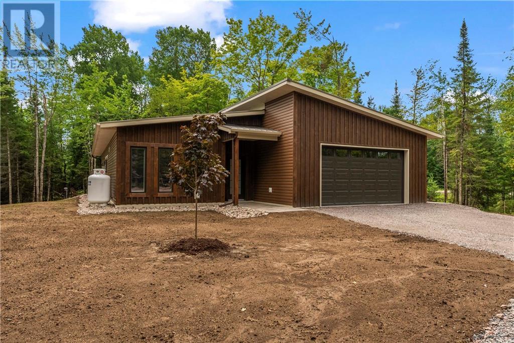 2123 Hwy 132 Highway, Renfrew, Ontario  K7V 3Z7 - Photo 1 - 1406241