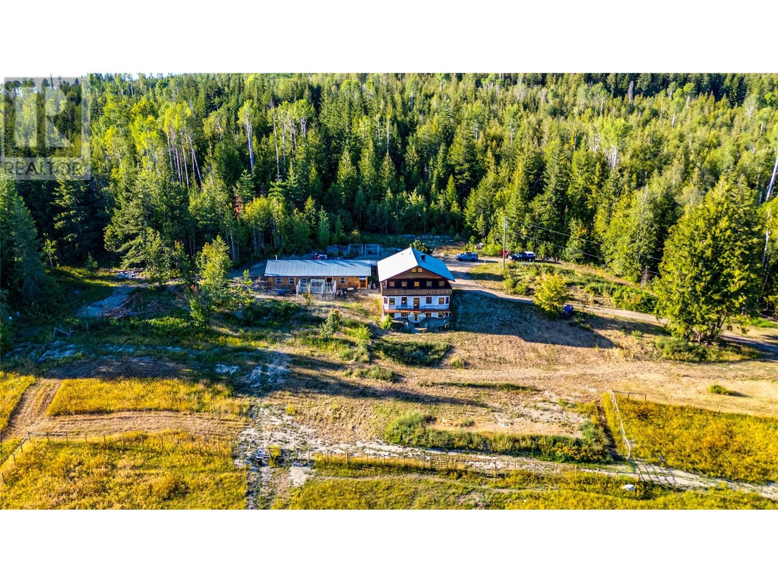 100 Lidstone Road, Grindrod, British Columbia  V1E 2Y1 - Photo 81 - 10321309