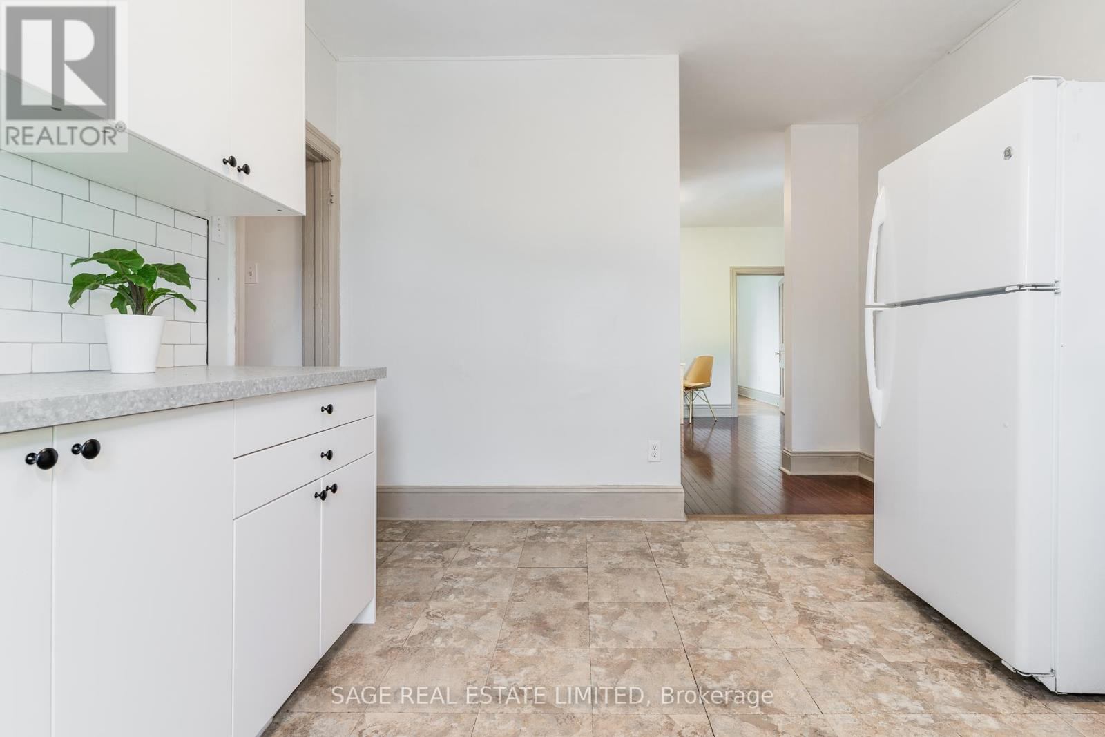 Unit #2 - 124 Morrison Avenue, Toronto (Corso Italia-Davenport), Ontario  M6E 1M4 - Photo 6 - W9245197