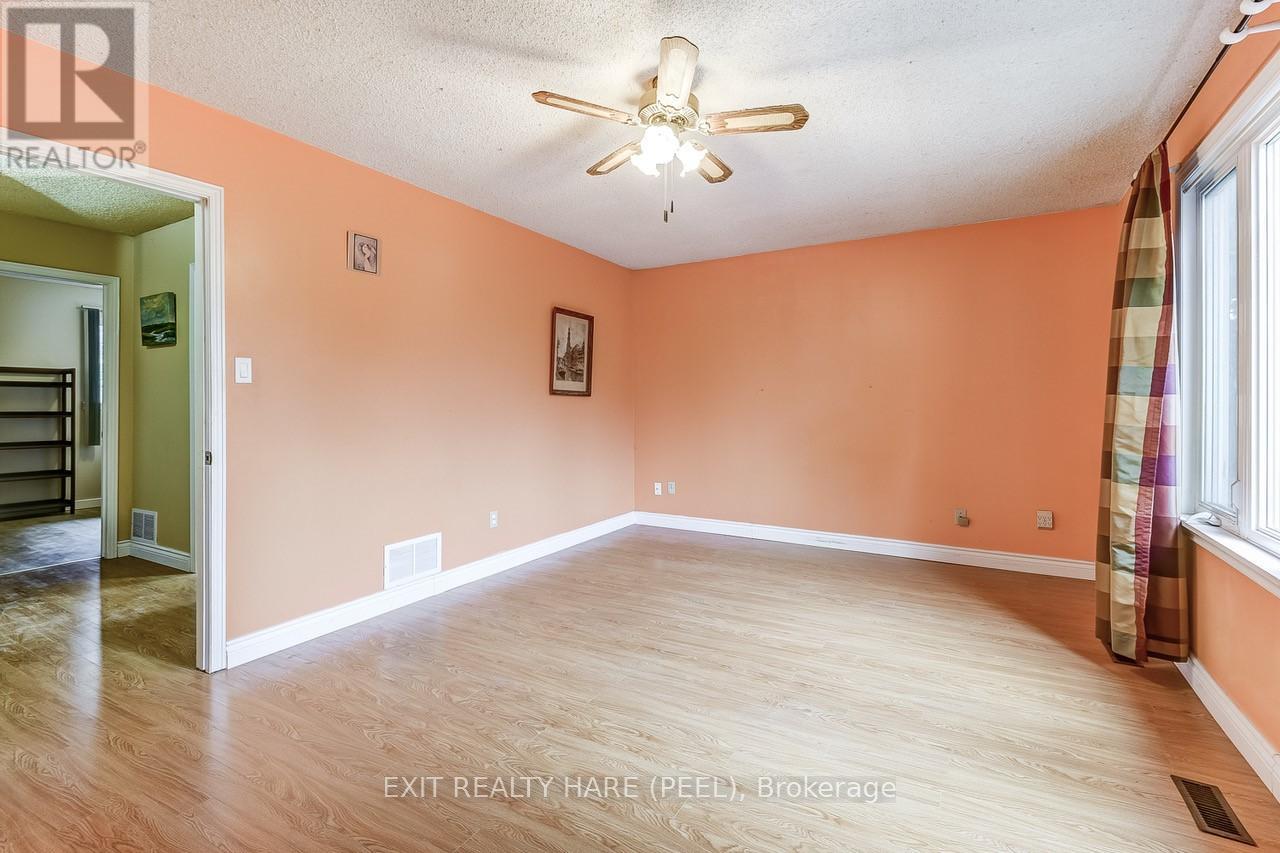 28 Parkside Drive, Brampton (Brampton South), Ontario  L6Y 2G9 - Photo 24 - W9245213