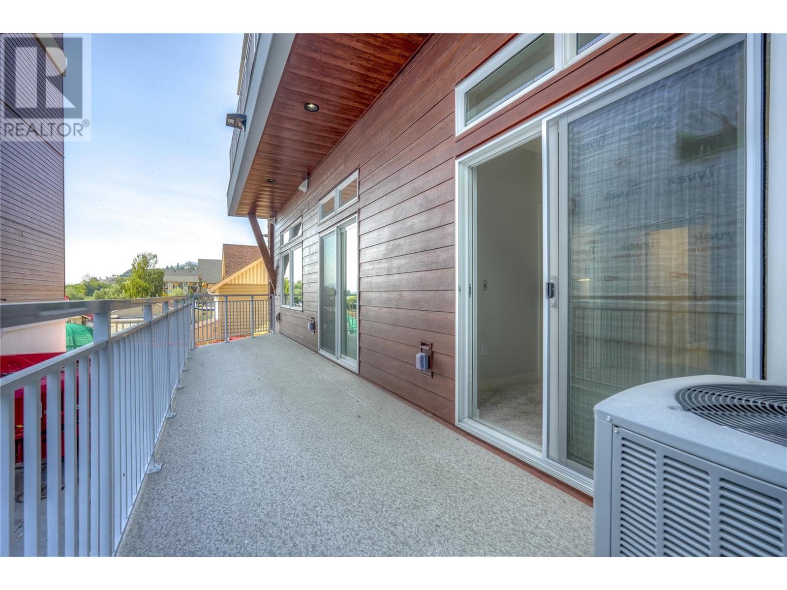 13415 Lakeshore Drive Unit# 110 Summerland