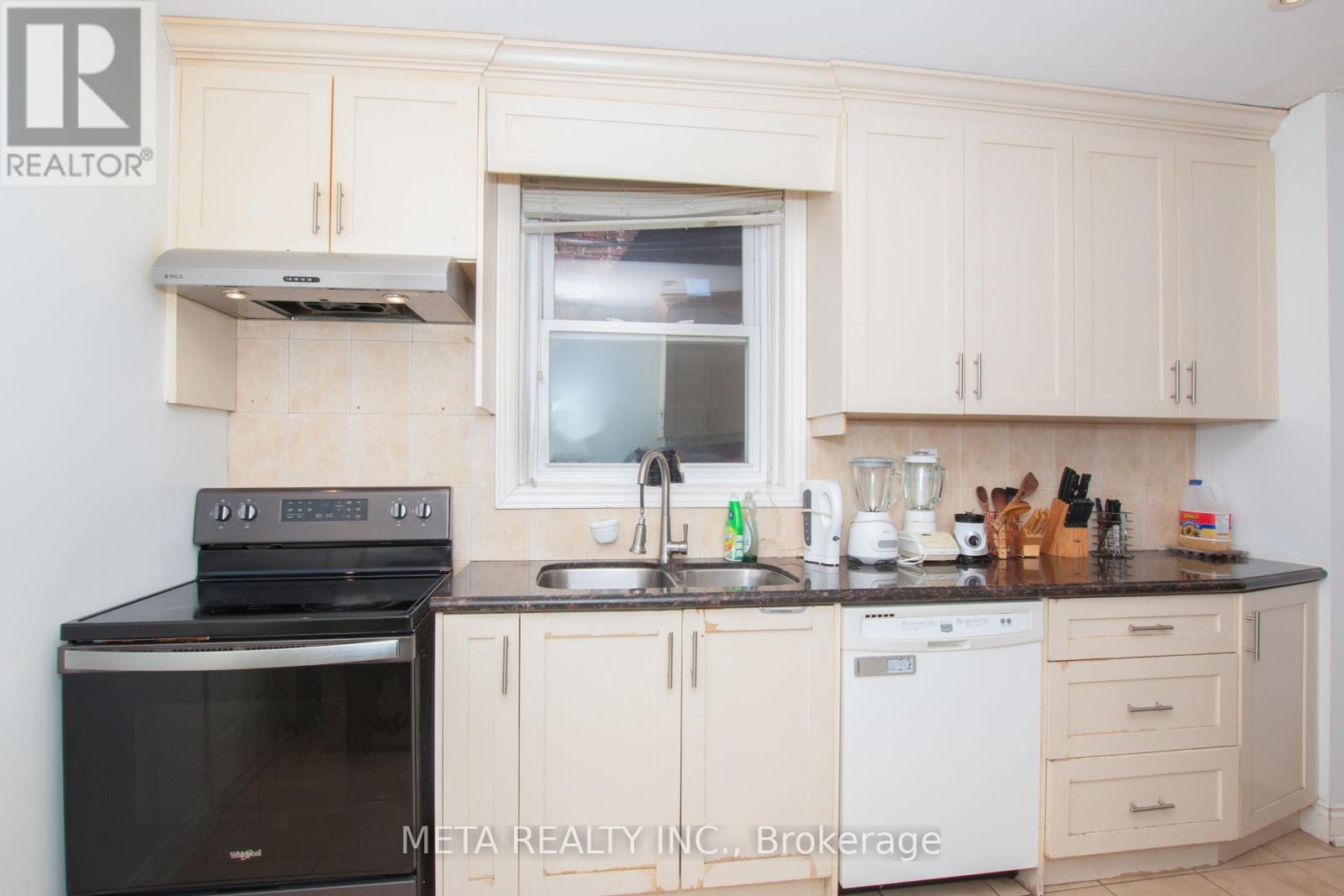 14 Peel Avenue N, Toronto (Little Portugal), Ontario  M6J 1M4 - Photo 7 - C9245583