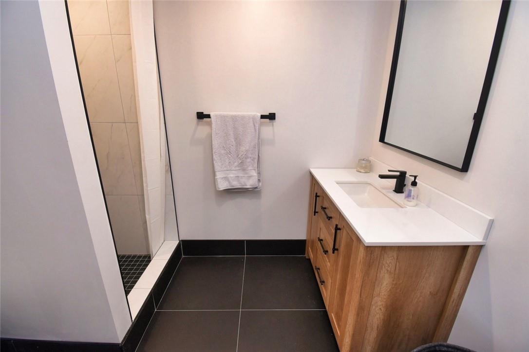 72 Stone Church Road W, Unit #11, Hamilton, Ontario  L9B 2H6 - Photo 23 - H4202246