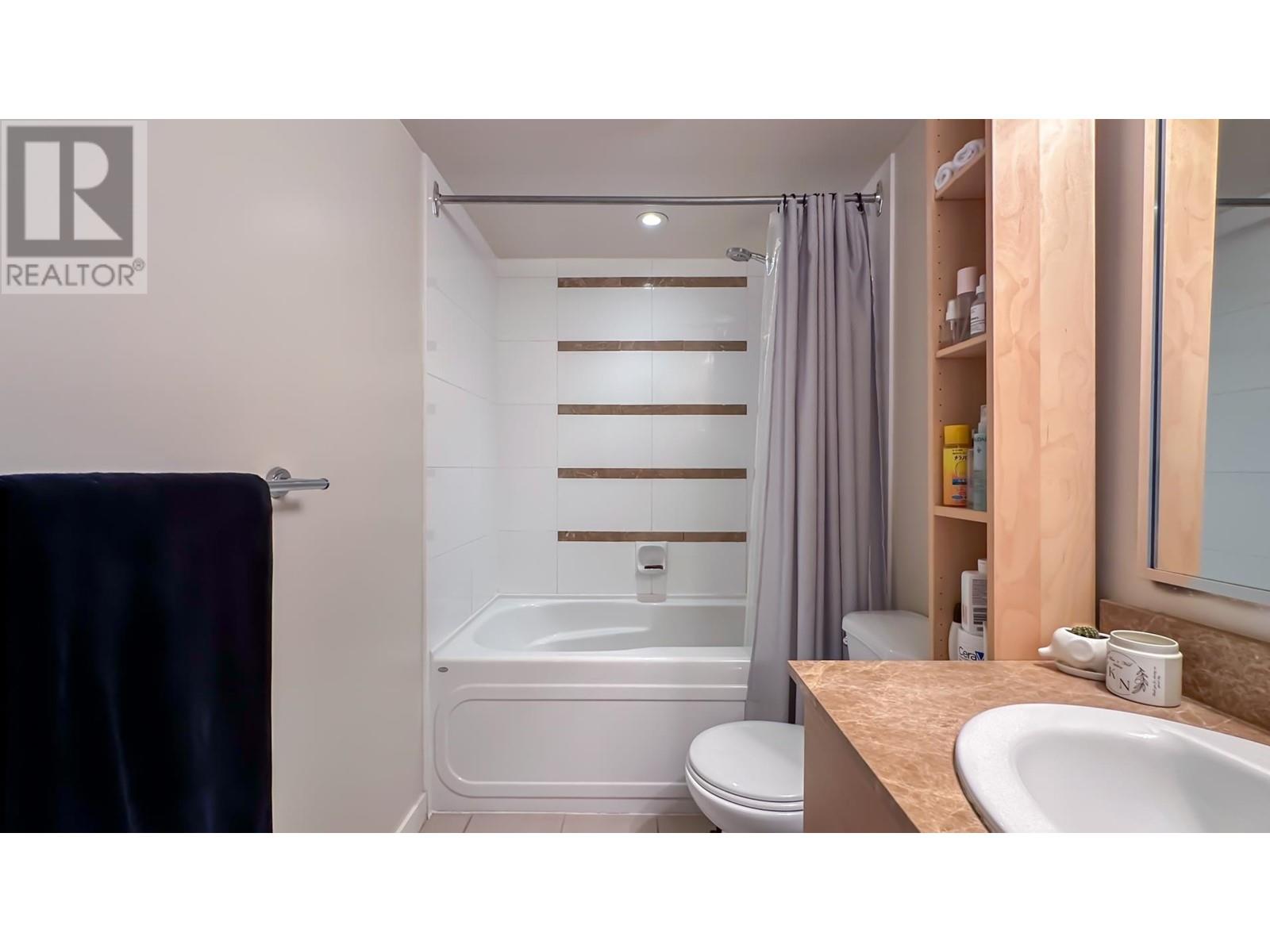 Listing Picture 19 of 24 : 705 909 MAINLAND STREET, Vancouver / 溫哥華 - 魯藝地產 Yvonne Lu Group - MLS Medallion Club Member