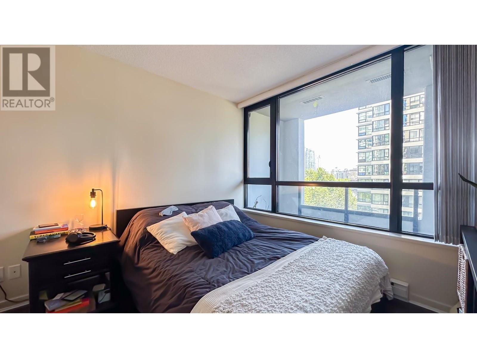 Listing Picture 17 of 24 : 705 909 MAINLAND STREET, Vancouver / 溫哥華 - 魯藝地產 Yvonne Lu Group - MLS Medallion Club Member