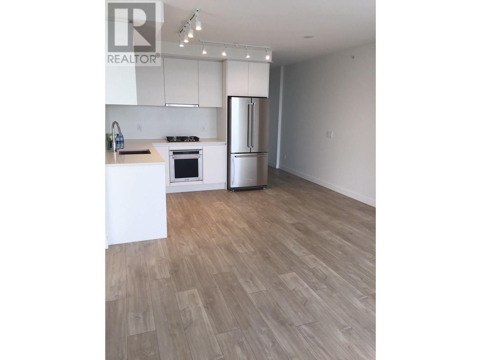 Property at 2602 525 FOSTER AVENUE image 2
