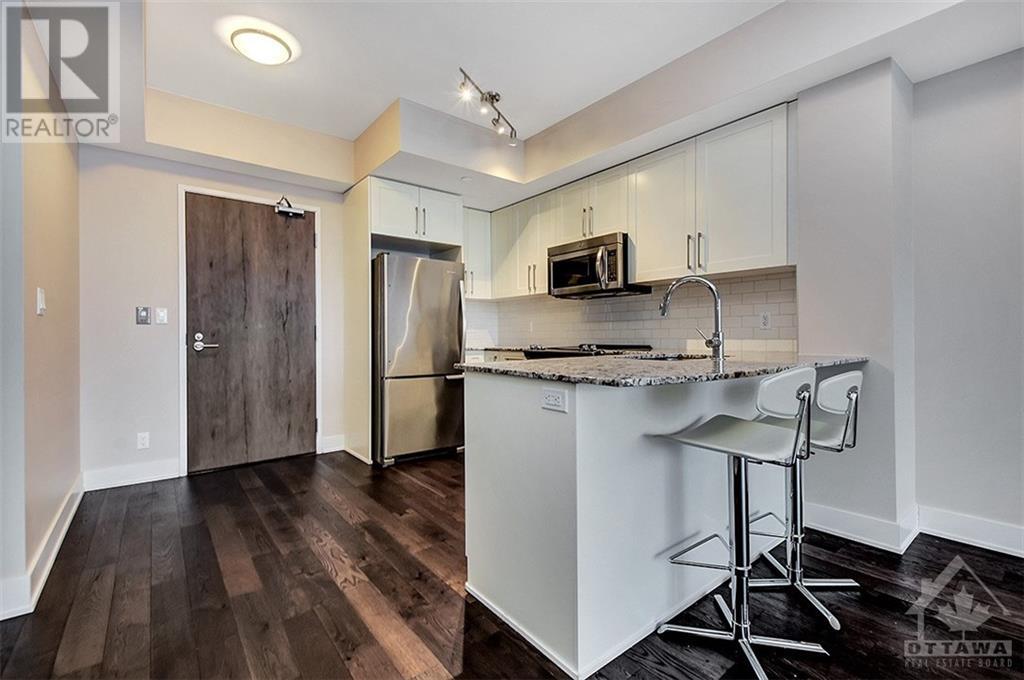 485 RICHMOND ROAD UNIT#1402 Ottawa