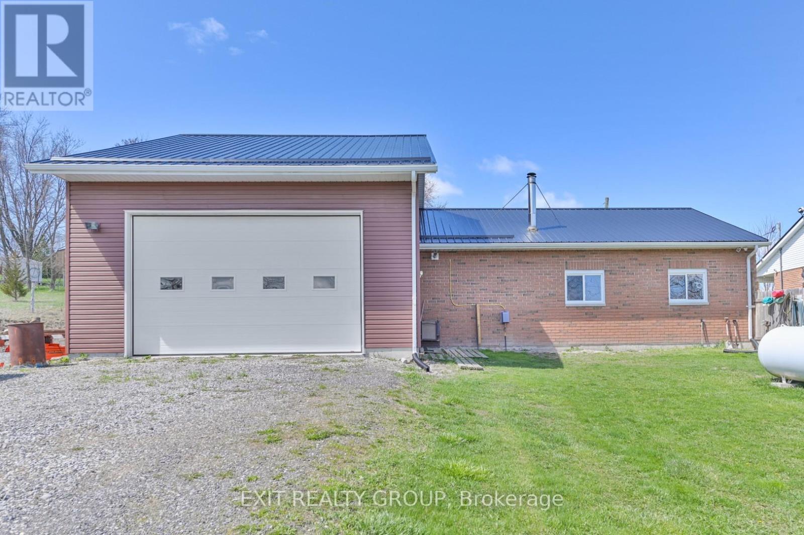 1690 WALLBRIDGE LOYALIST ROAD 