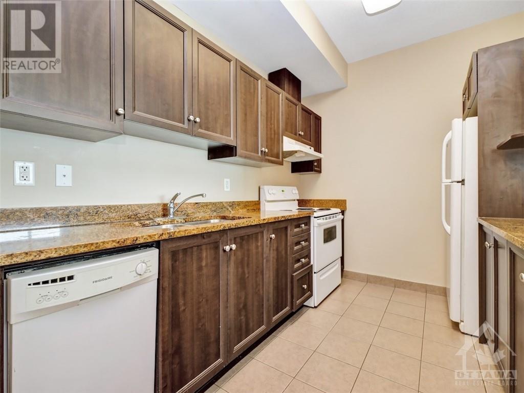 100 Roger Guindon Avenue Unit#403, Ottawa, Ontario  K1G 3Z7 - Photo 5 - 1406345