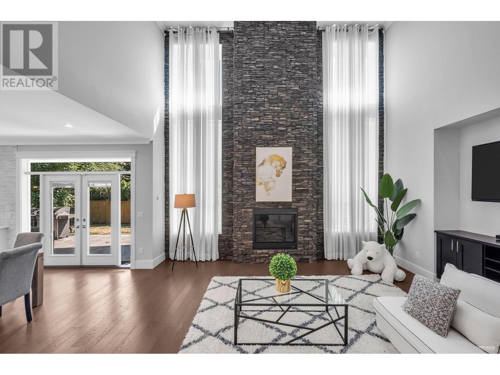 606 Chapman Avenue, Coquitlam, British Columbia  V3J 4A3 - Photo 4 - R2913077