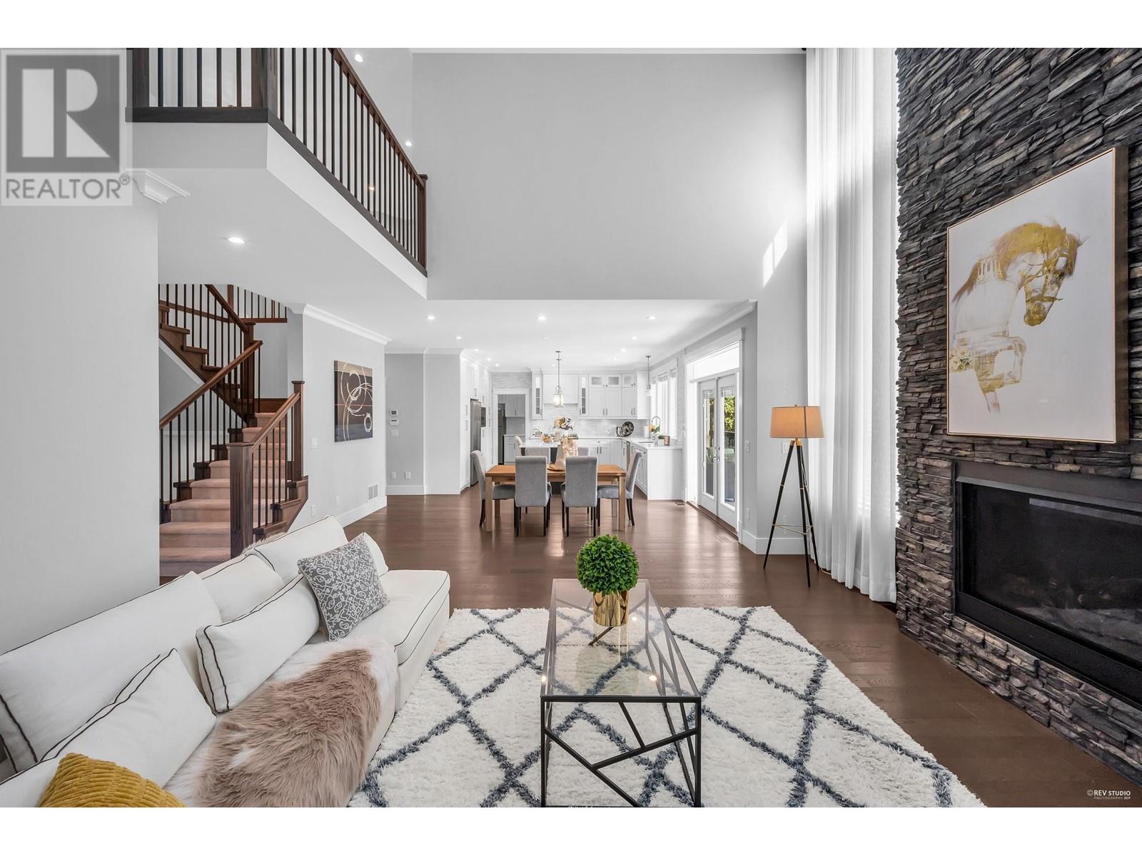 606 Chapman Avenue, Coquitlam, British Columbia  V3J 4A3 - Photo 3 - R2913077