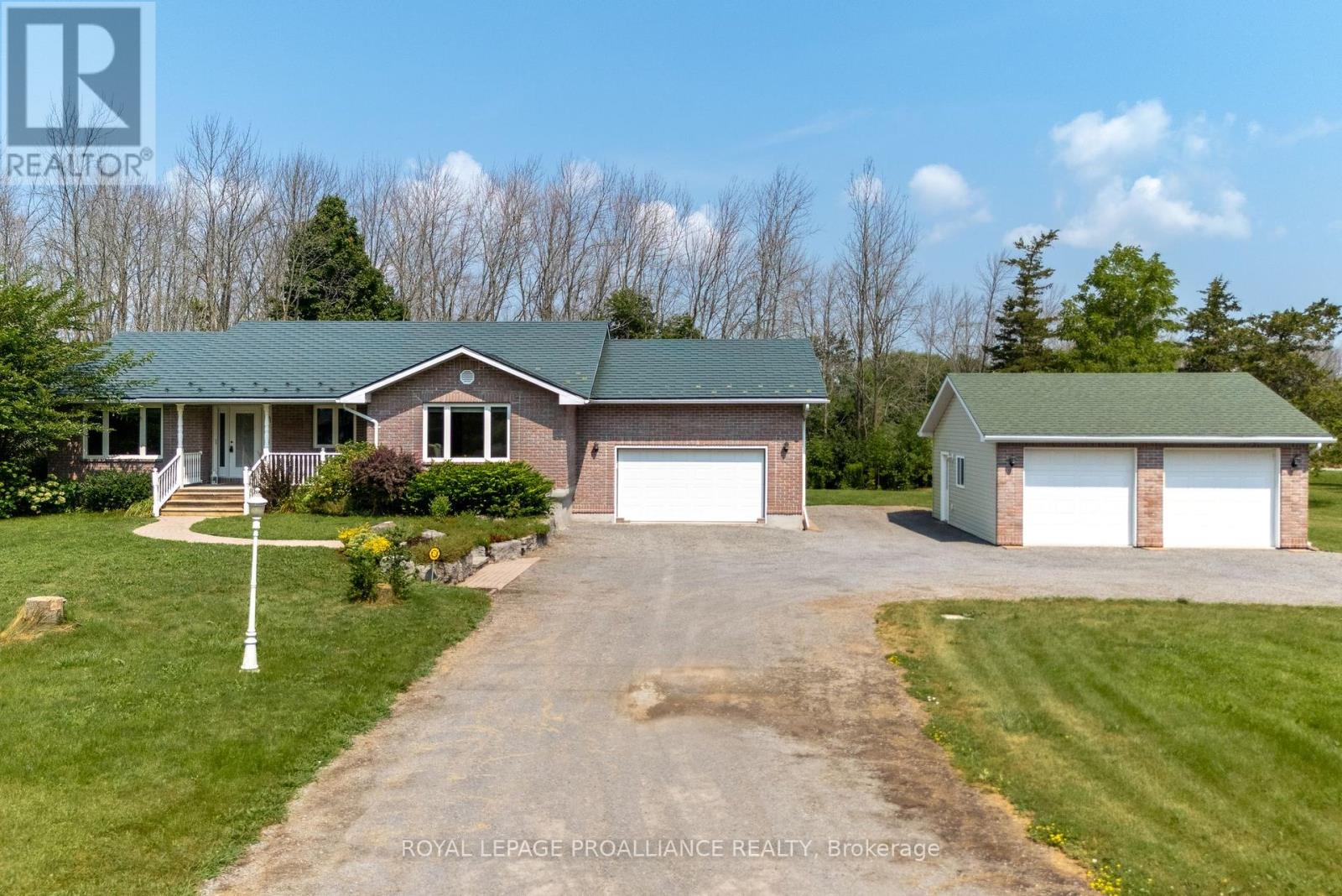 32 PIERCE ROAD, Prince Edward County, Ontario