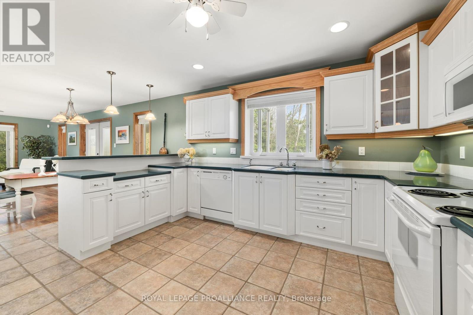 32 Pierce Road, Prince Edward County, Ontario  K0K 1G0 - Photo 19 - X9246230