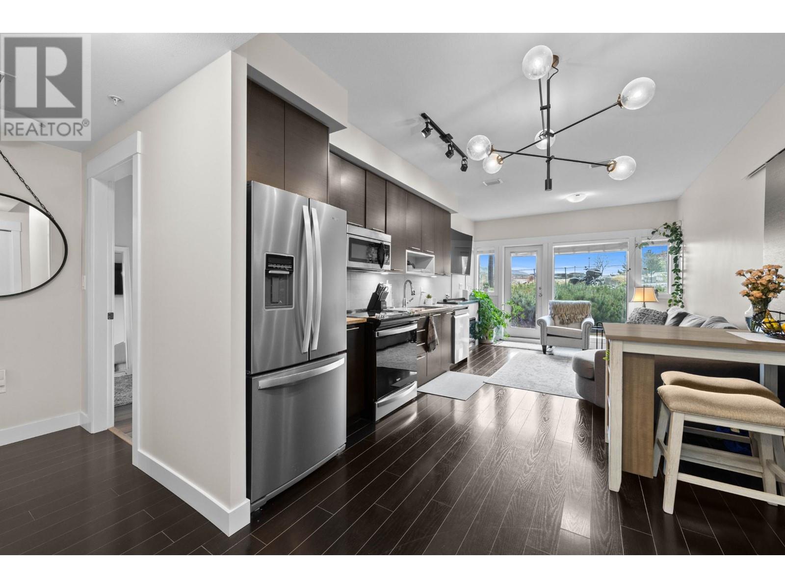 1110-1000 Talasa Way, Kamloops, British Columbia  V2H 0C2 - Photo 3 - 180276