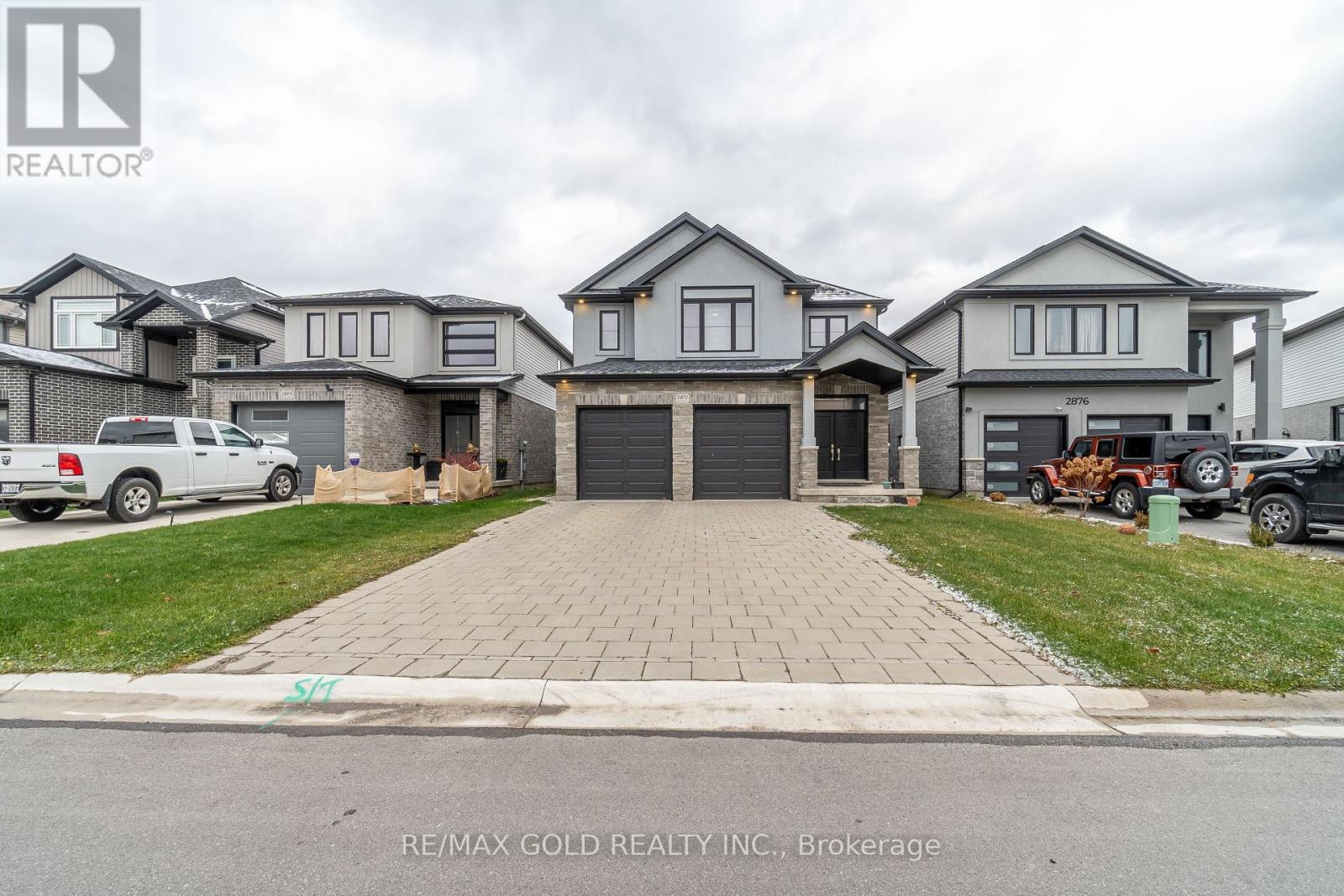 2872 DOYLE DRIVE, london, Ontario