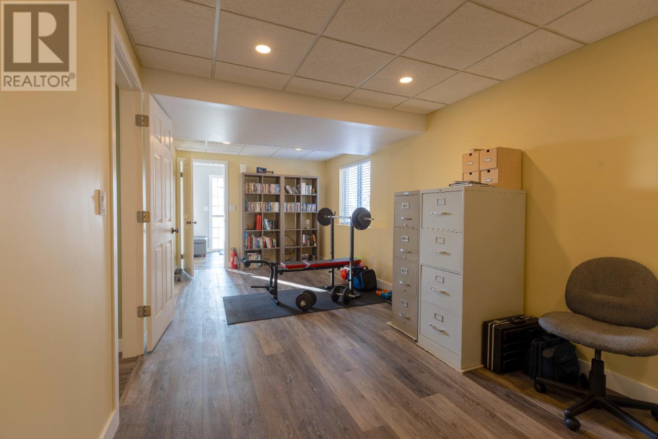 1022 Norview Road, Kamloops, British Columbia  V2B 8M1 - Photo 18 - 180168