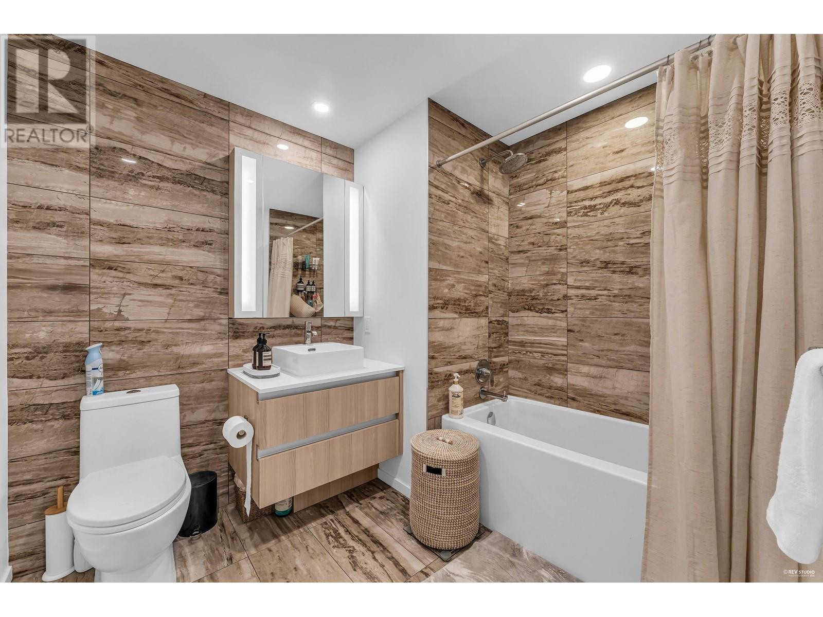 Property at 1602 1888 GILMORE AVENUE image 5