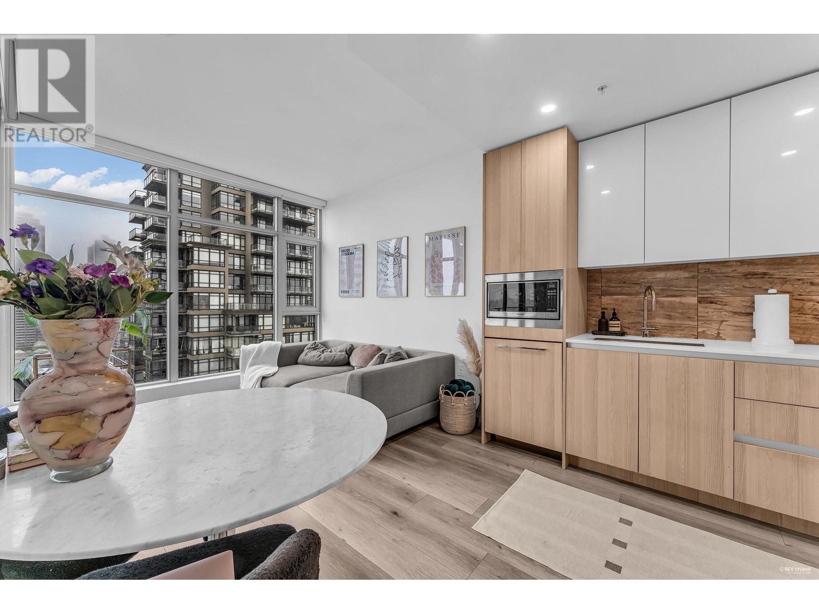 Property at 1602 1888 GILMORE AVENUE image 1