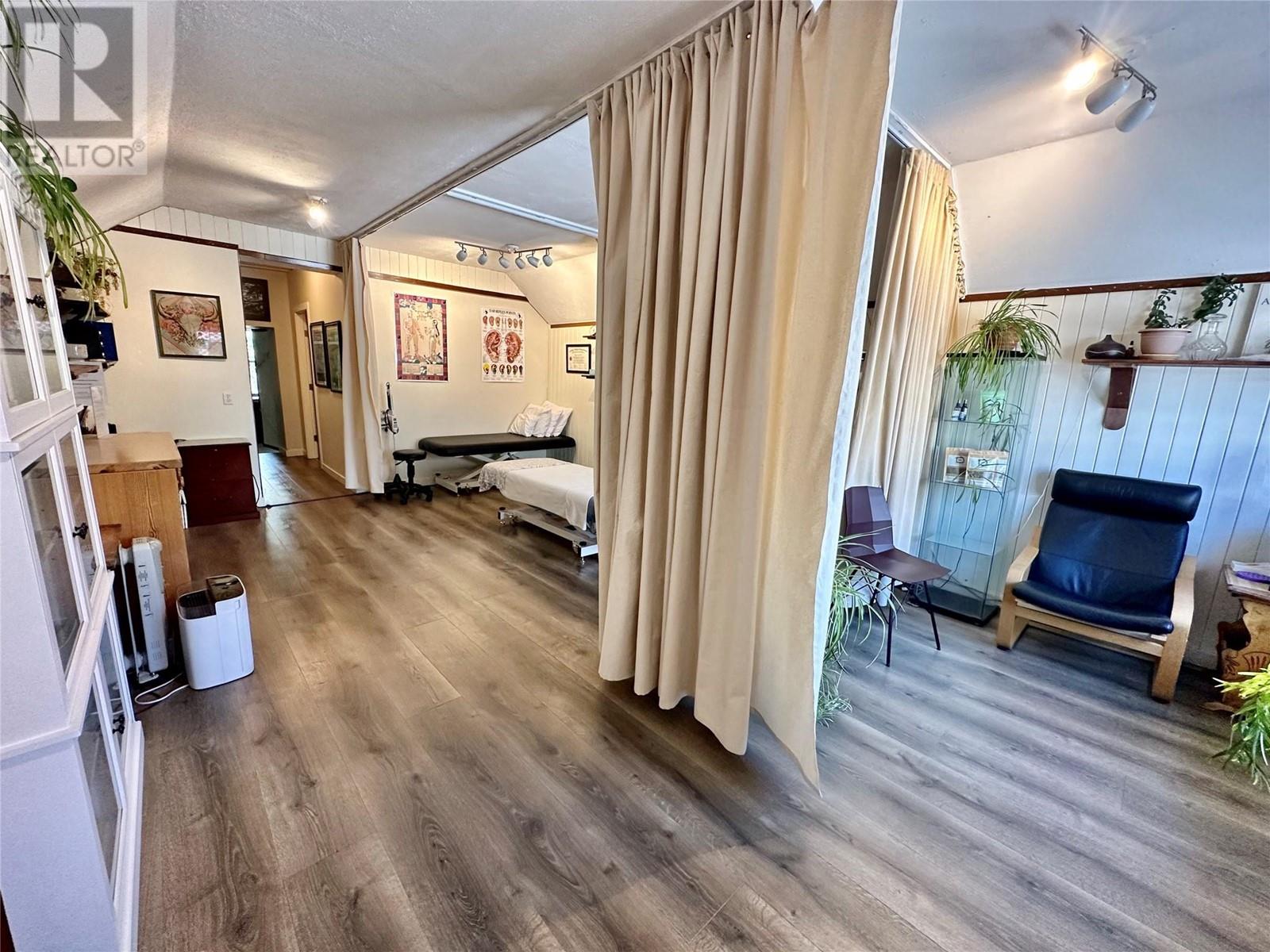 623 7th Avenue, Keremeos, British Columbia  V0X 1N0 - Photo 20 - 10321273