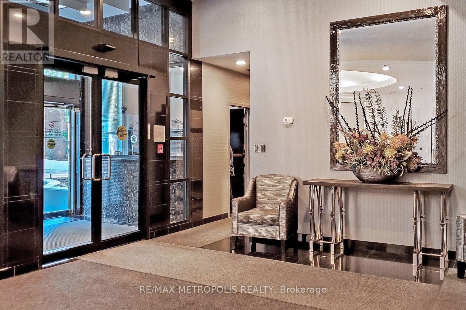 1804 - 7 Carlton Street, Toronto, Ontario  M5B 2M3 - Photo 7 - C9246731