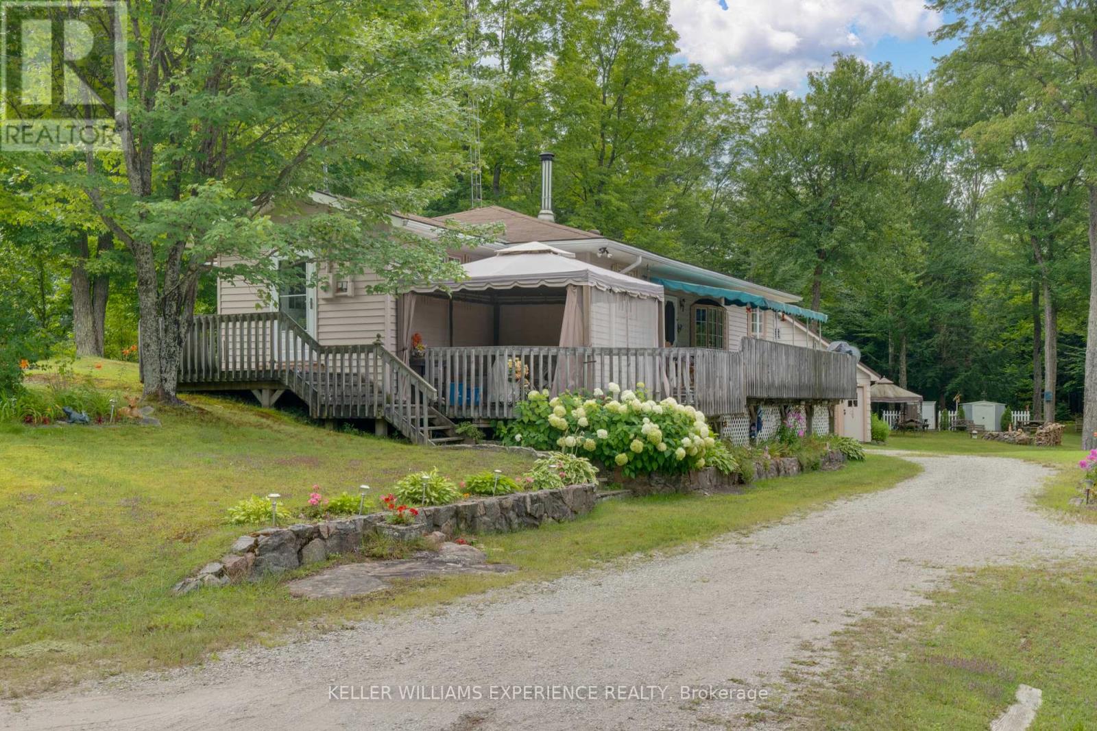 1526 Highway 118 E, Bracebridge, Ontario  P1L 1X1 - Photo 2 - X9235619