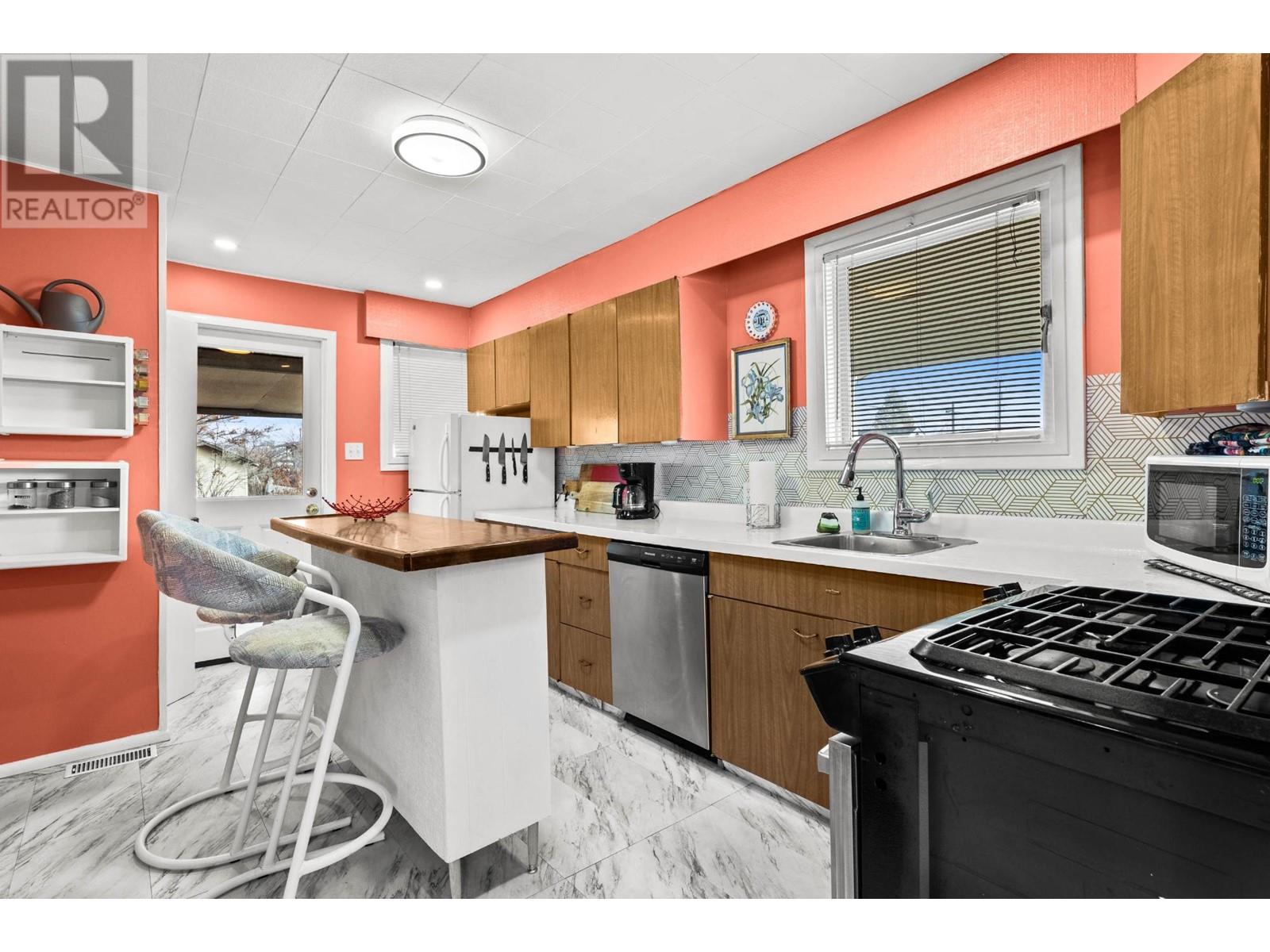 2437 COLDWATER AVE, merritt, British Columbia