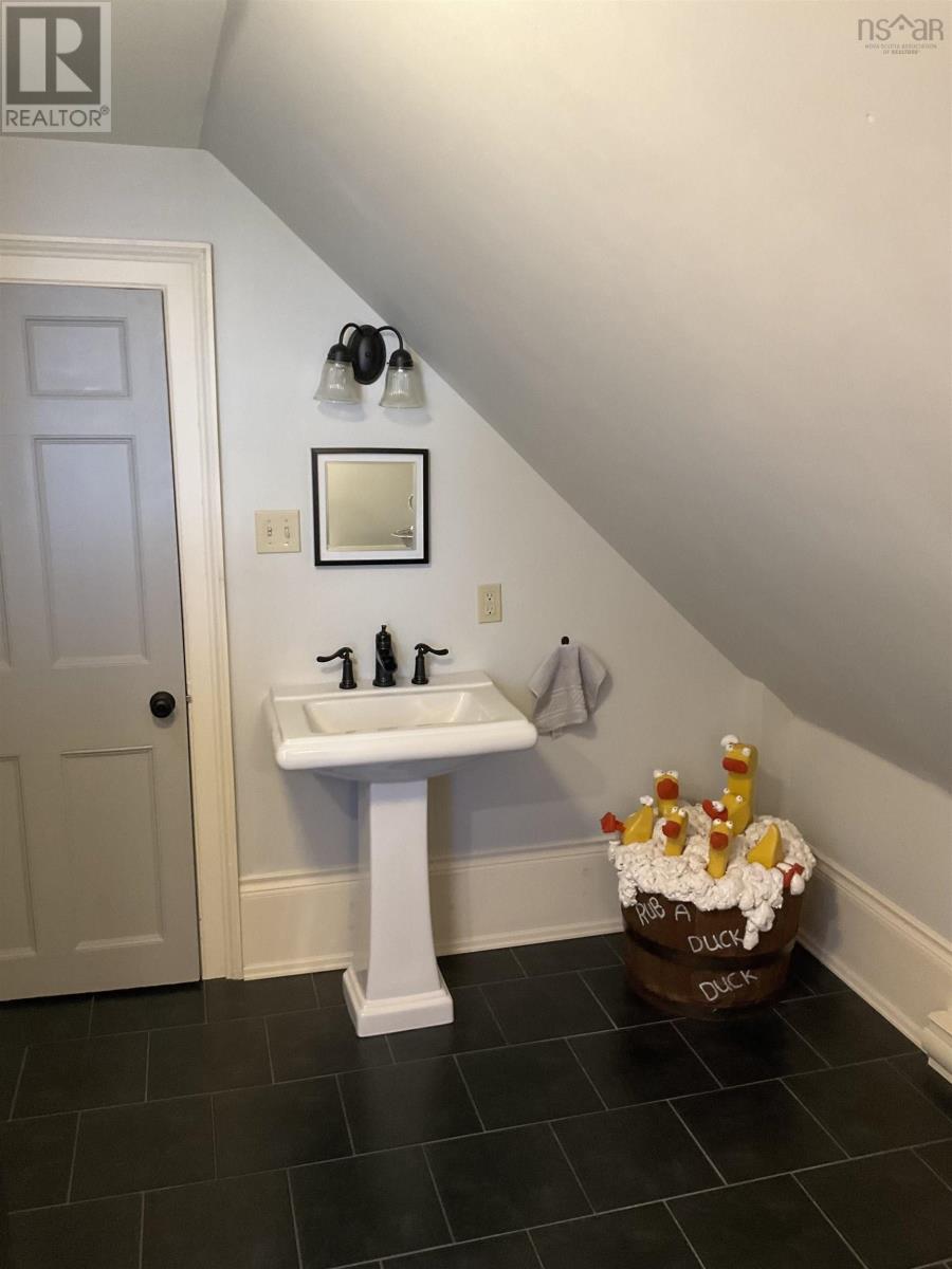 382 Main Street, Liverpool, Nova Scotia  B0T 1K0 - Photo 44 - 202419197