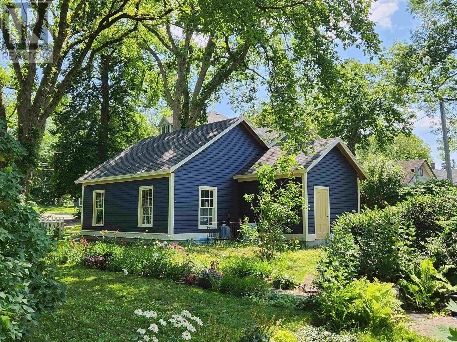 382 Main Street, Liverpool, Nova Scotia  B0T 1K0 - Photo 8 - 202419197