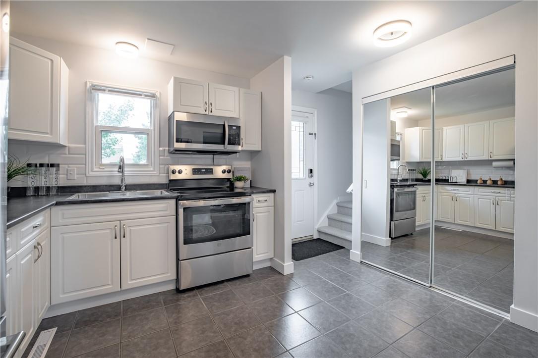 131 Rockwood Avenue, Unit #8, St. Catharines, Ontario L2P 3K4 - Photo 3 - H4202511