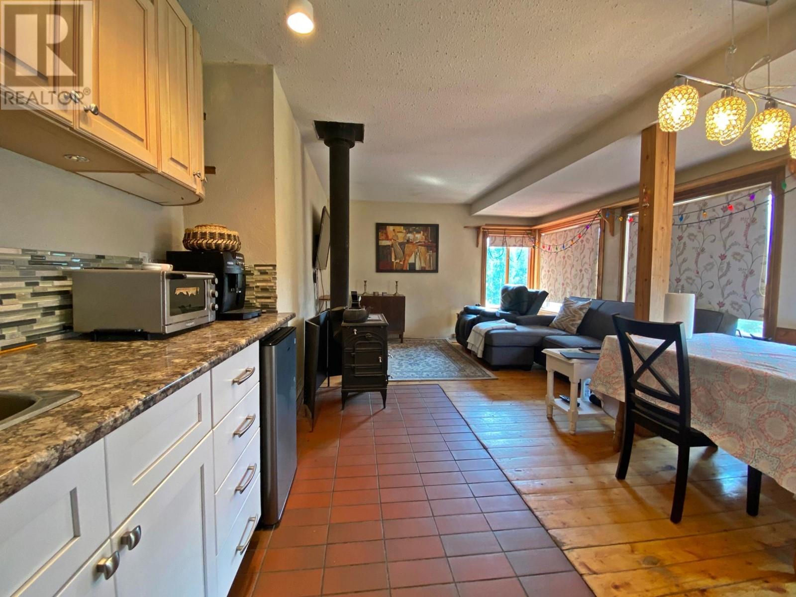 5944 Trout Creek Rd, Clearwater, British Columbia  V0E 1N1 - Photo 15 - 180245