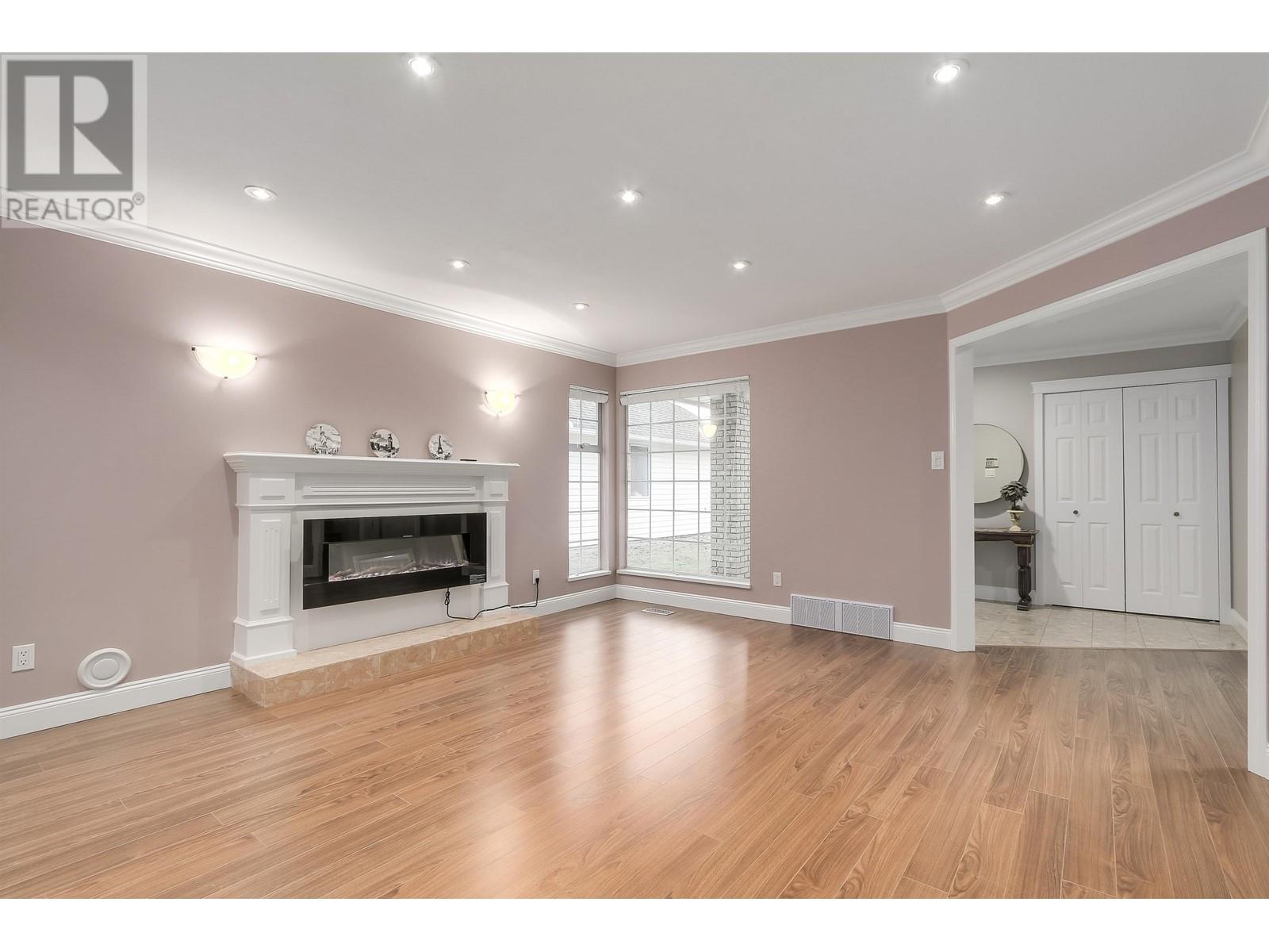 Listing Picture 4 of 20 : 3531 GEORGIA STREET, Richmond / 烈治文 - 魯藝地產 Yvonne Lu Group - MLS Medallion Club Member