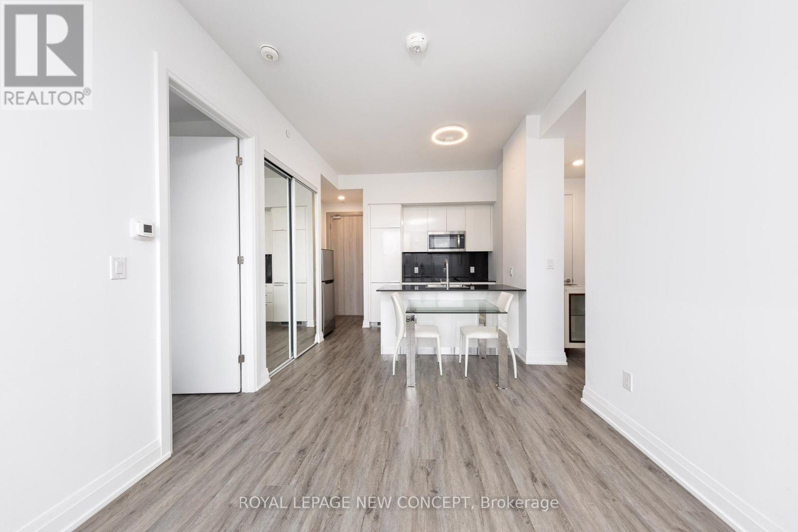 Ph307 - 75 Canterbury Place, Toronto (Willowdale West), Ontario  M2N 0L2 - Photo 3 - C9246891