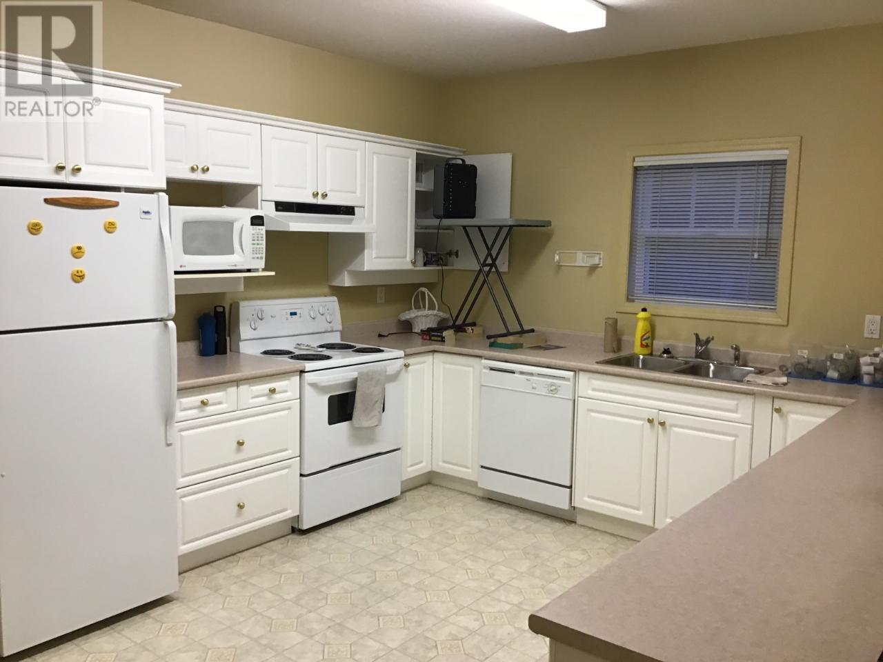 309-120 Vernon Ave, Kamloops, British Columbia  V2B 1L6 - Photo 36 - 180283