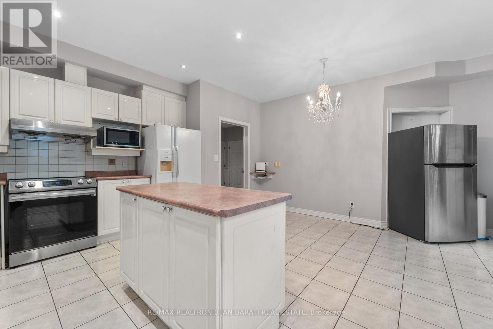 3022 Bayview Avenue, Toronto (Willowdale East), Ontario  M2N 5L1 - Photo 12 - C9247272