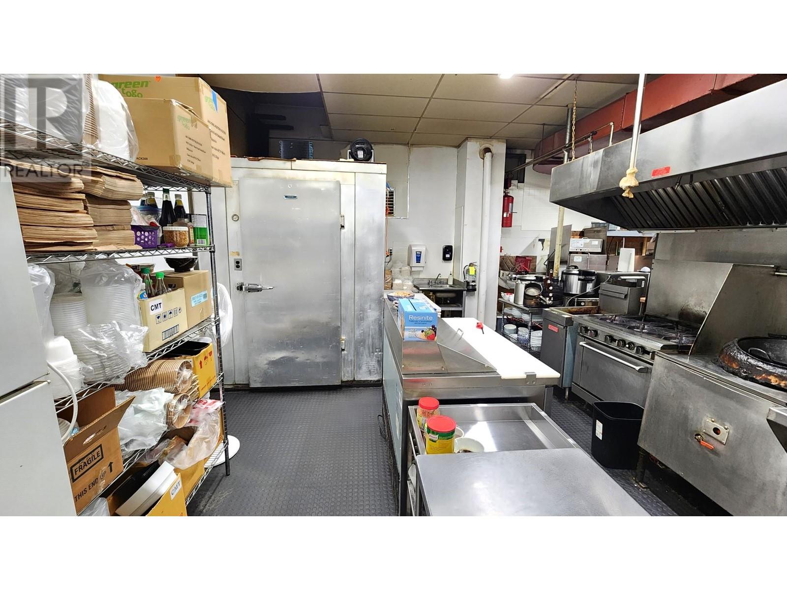 298 3rd Ave, Kamloops, British Columbia   - Photo 13 - 180294