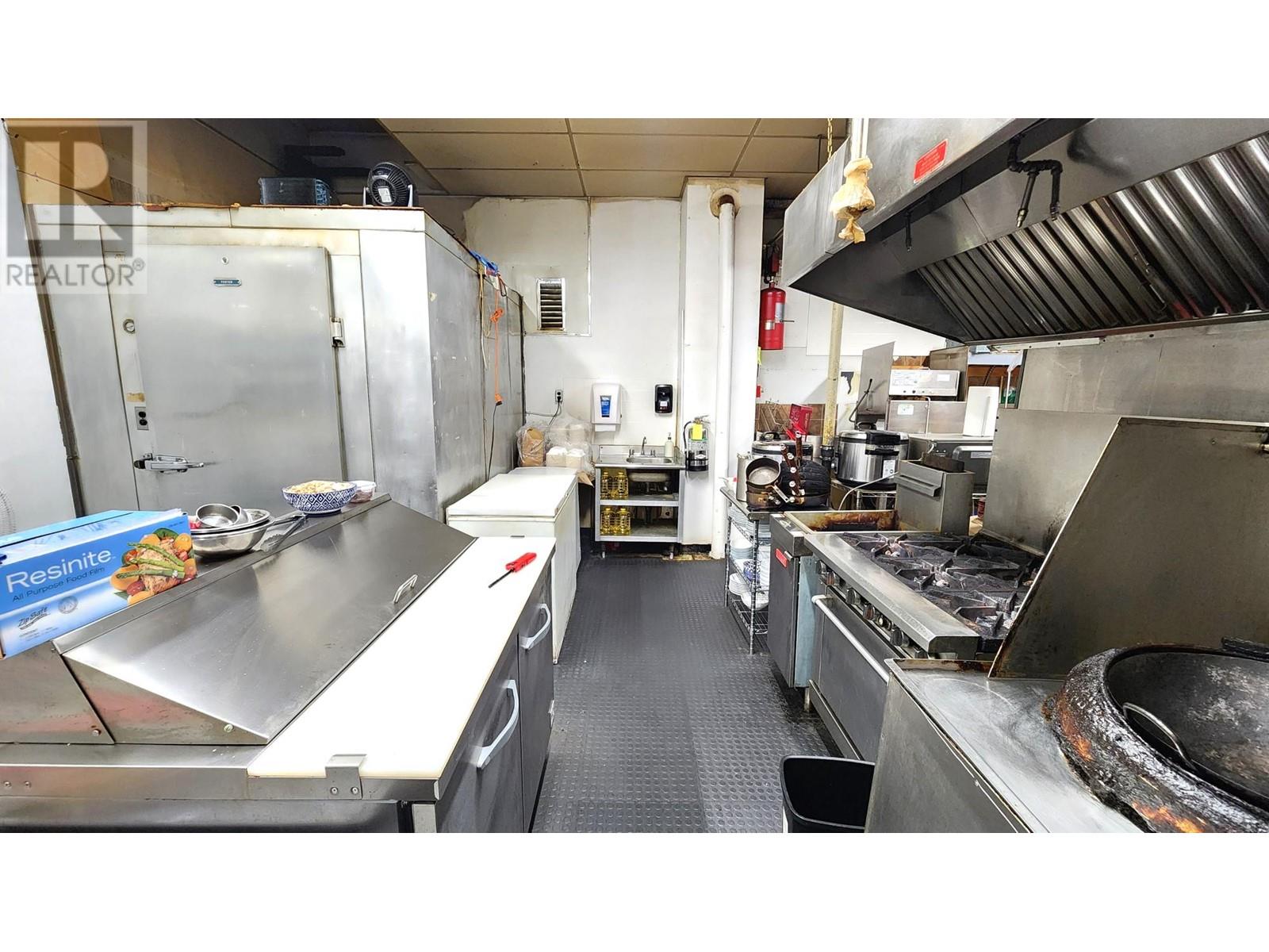 298 3rd Ave, Kamloops, British Columbia   - Photo 14 - 180294