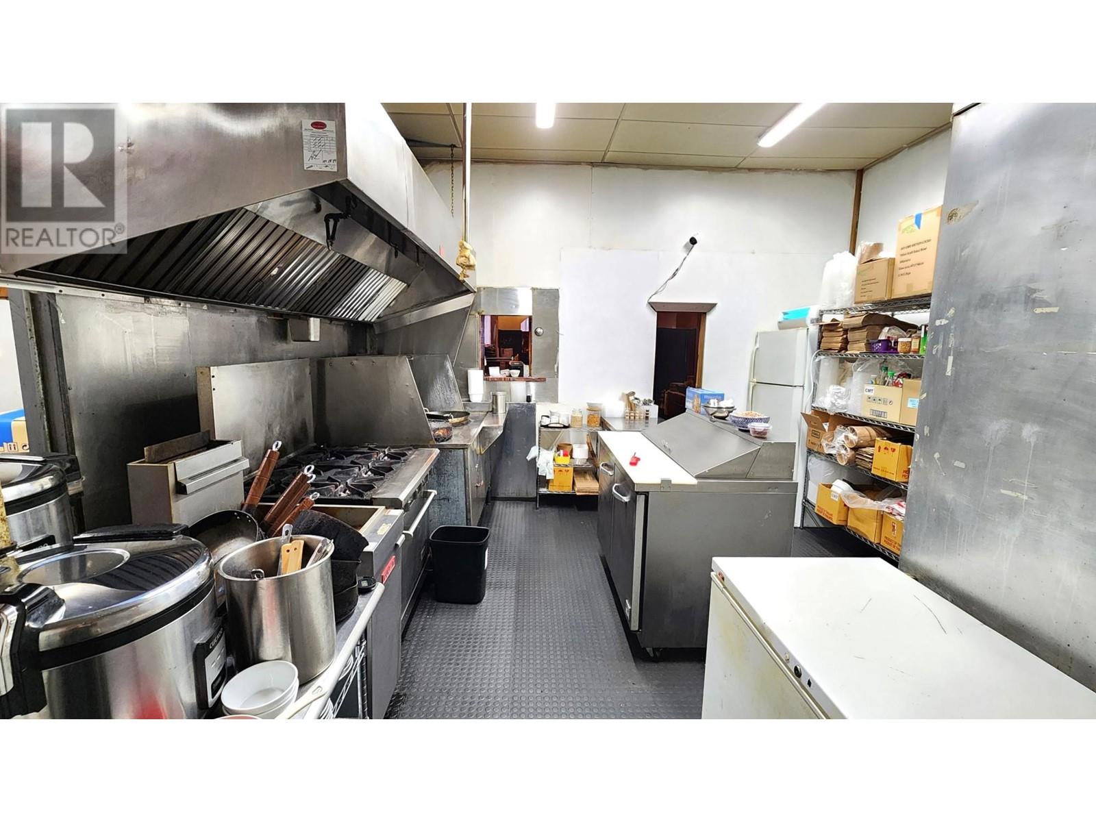 298 3rd Ave, Kamloops, British Columbia   - Photo 15 - 180294