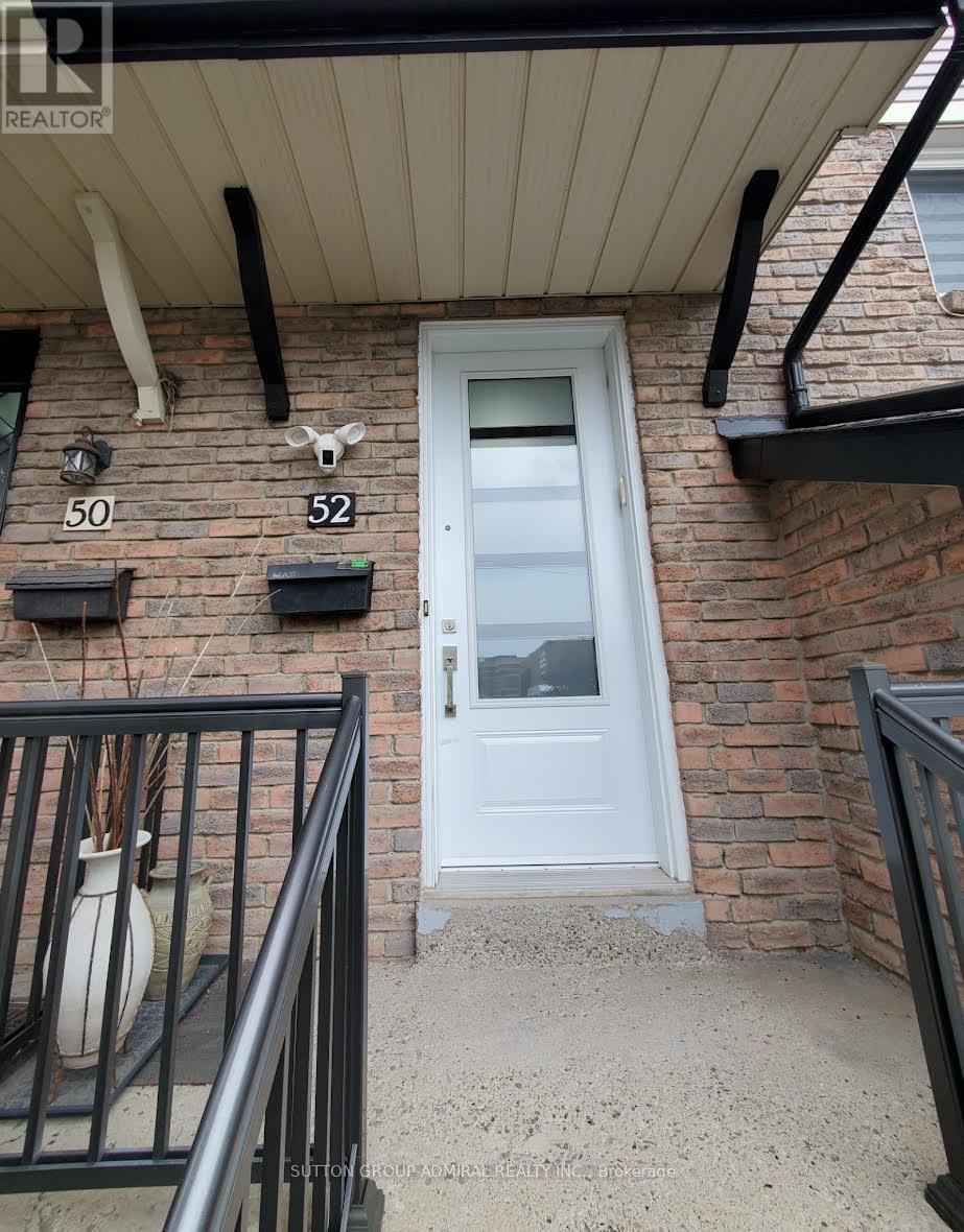 52 Chabad Gate, Vaughan (Crestwood-Springfarm-Yorkhill), Ontario  L4J 2R3 - Photo 3 - N9247463