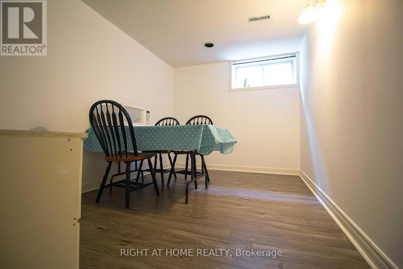 Bsmt - 43 Rockland Drive, Toronto (Bayview Woods-Steeles), Ontario  M2M 2Y8 - Photo 15 - C9247804