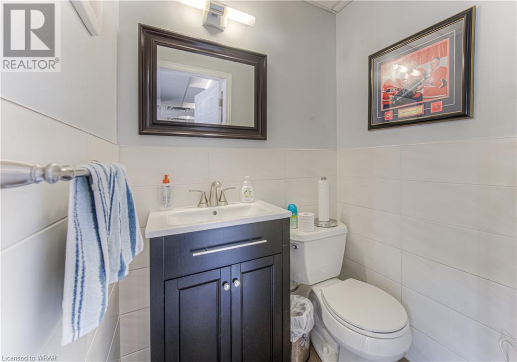 92 Erb Street E, Waterloo, Ontario  N2L 1L9 - Photo 17 - 40631655