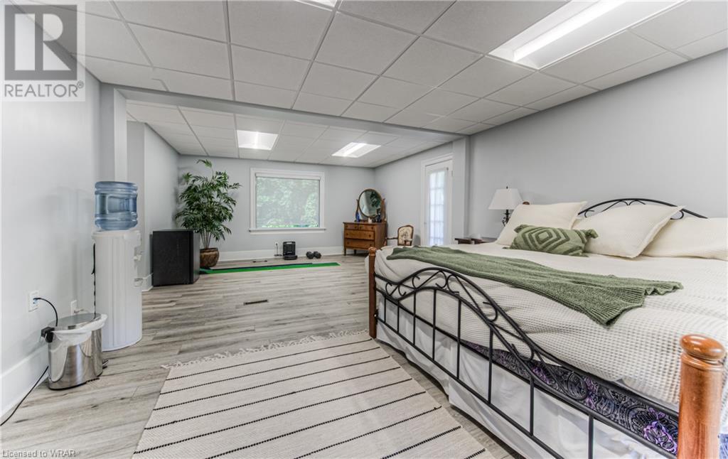 92 Erb Street E, Waterloo, Ontario  N2L 1L9 - Photo 36 - 40631655