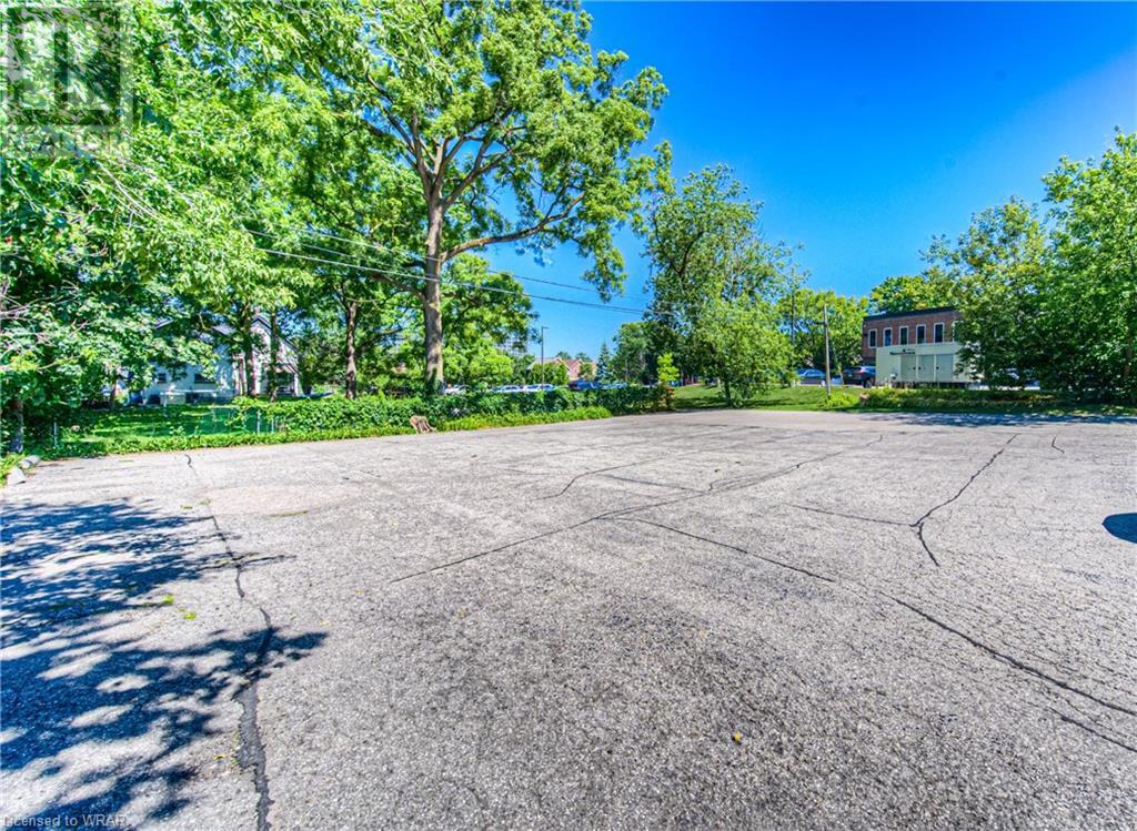 92 Erb Street E, Waterloo, Ontario  N2L 1L9 - Photo 41 - 40631655