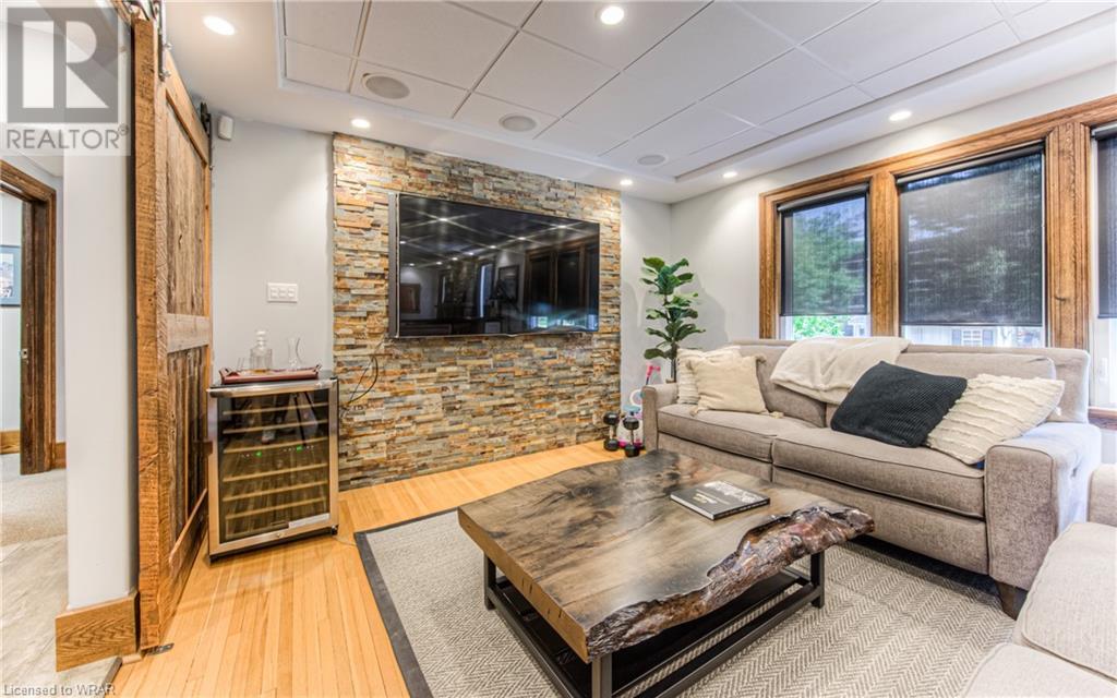 92 Erb Street E, Waterloo, Ontario  N2L 1L9 - Photo 16 - 40631646