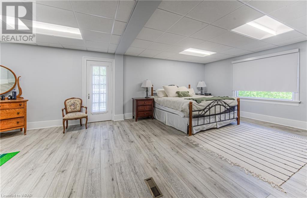 92 Erb Street E, Waterloo, Ontario  N2L 1L9 - Photo 34 - 40631646