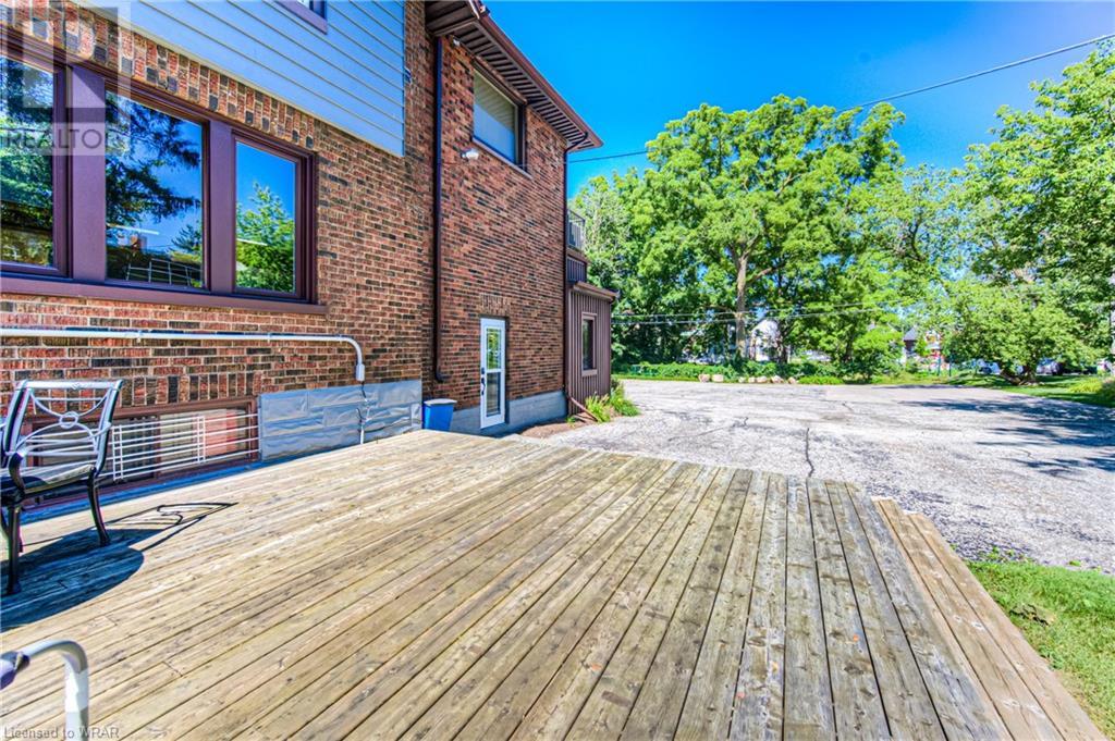 92 Erb Street E, Waterloo, Ontario  N2L 1L9 - Photo 47 - 40631646