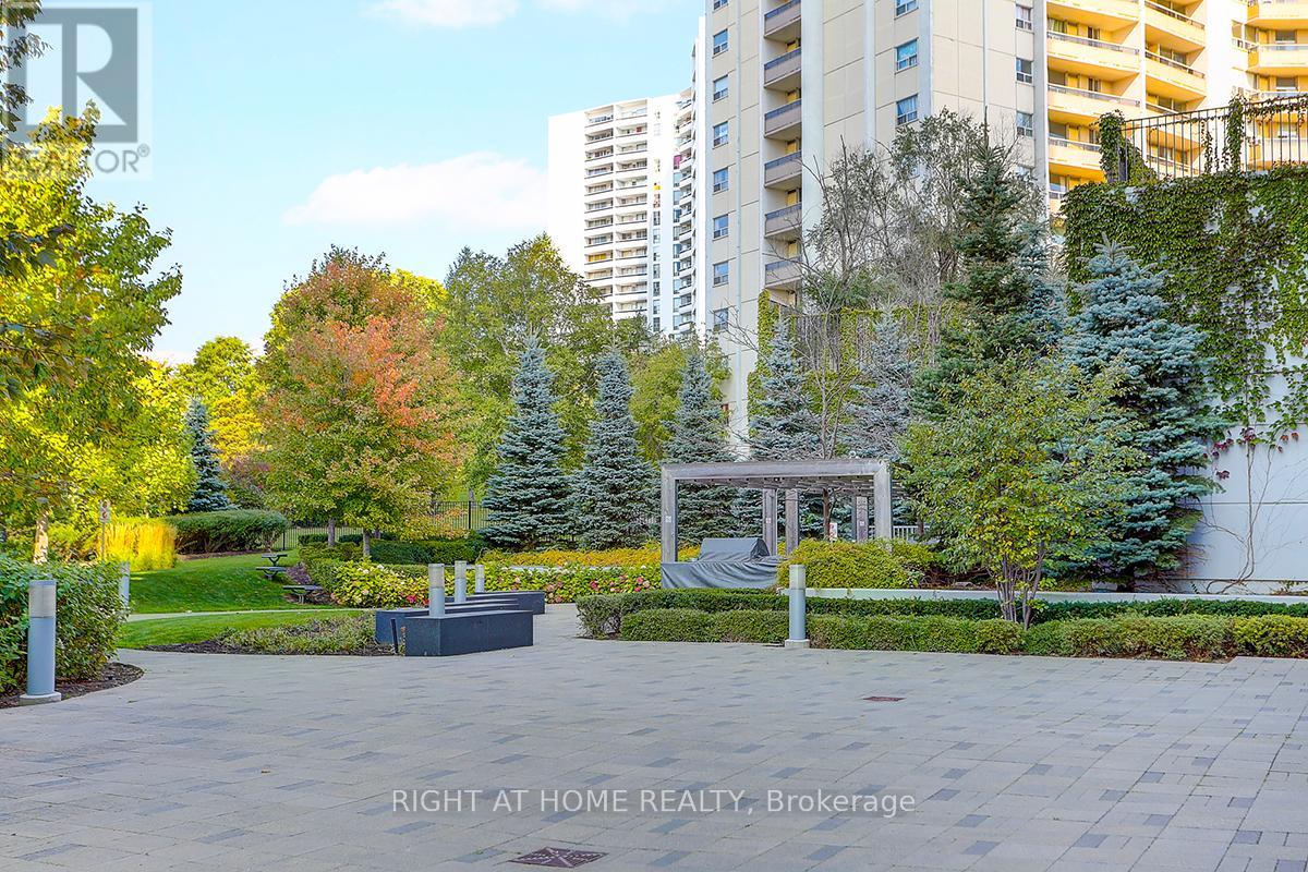 701 - 18 Graydon Hall Drive, Toronto (Parkwoods-Donalda), Ontario  M3A 0A4 - Photo 11 - C9241258