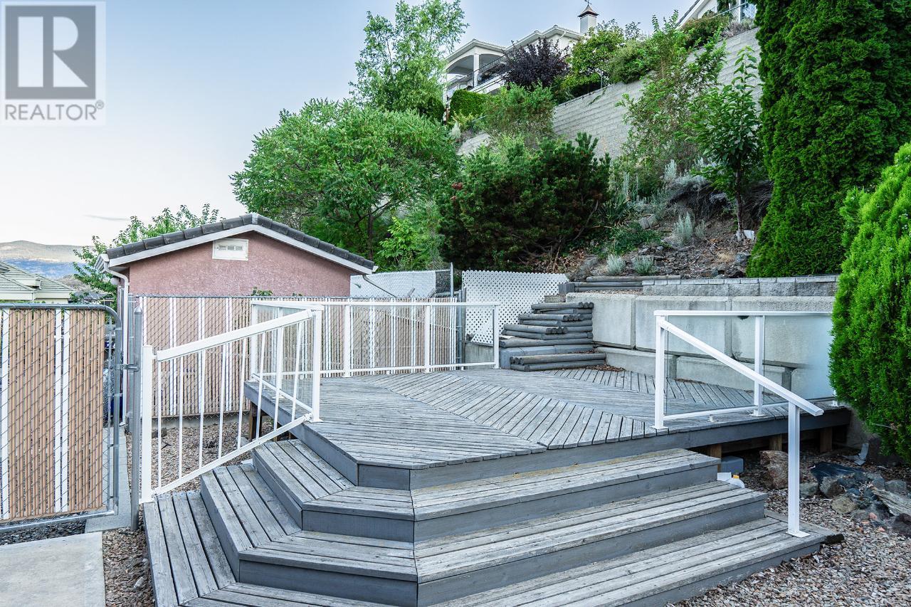 4208 GOLF COURSE Drive Osoyoos