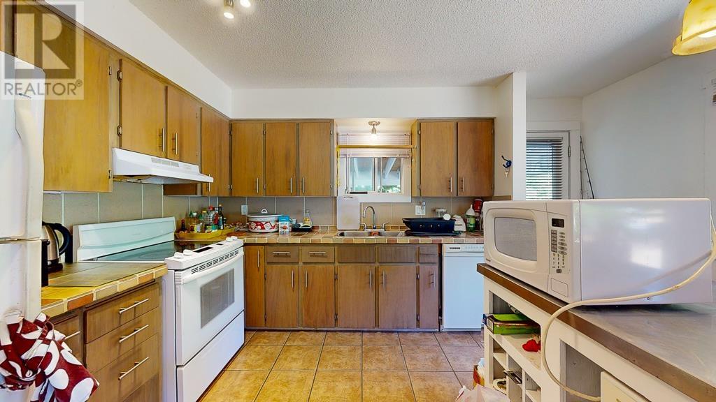 5197 Radcliffe Road, Sechelt, British Columbia  V0N 3A2 - Photo 12 - R2911556
